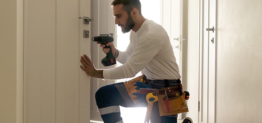 Mailbox Lock Installation Expert in Garnet, California